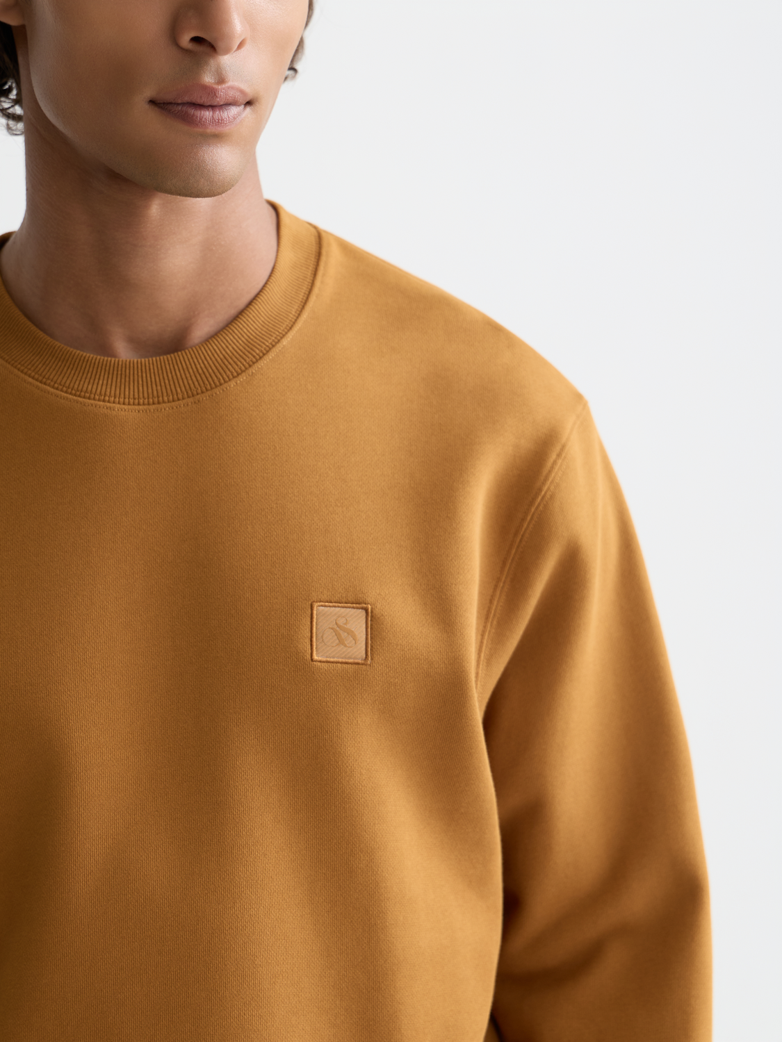 SCOTCH & SODA logo sweatshirt, casual sweats with printed logo design, shown in a close-up view.