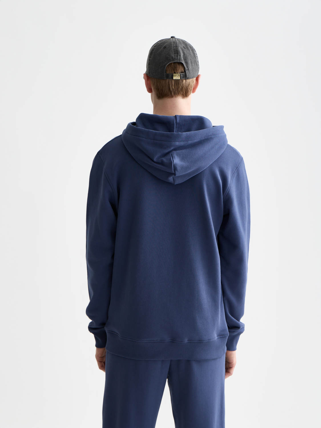 SCOTCH & SODA logo hoodie, black sweat with front logo print, casual streetwear style, back view image