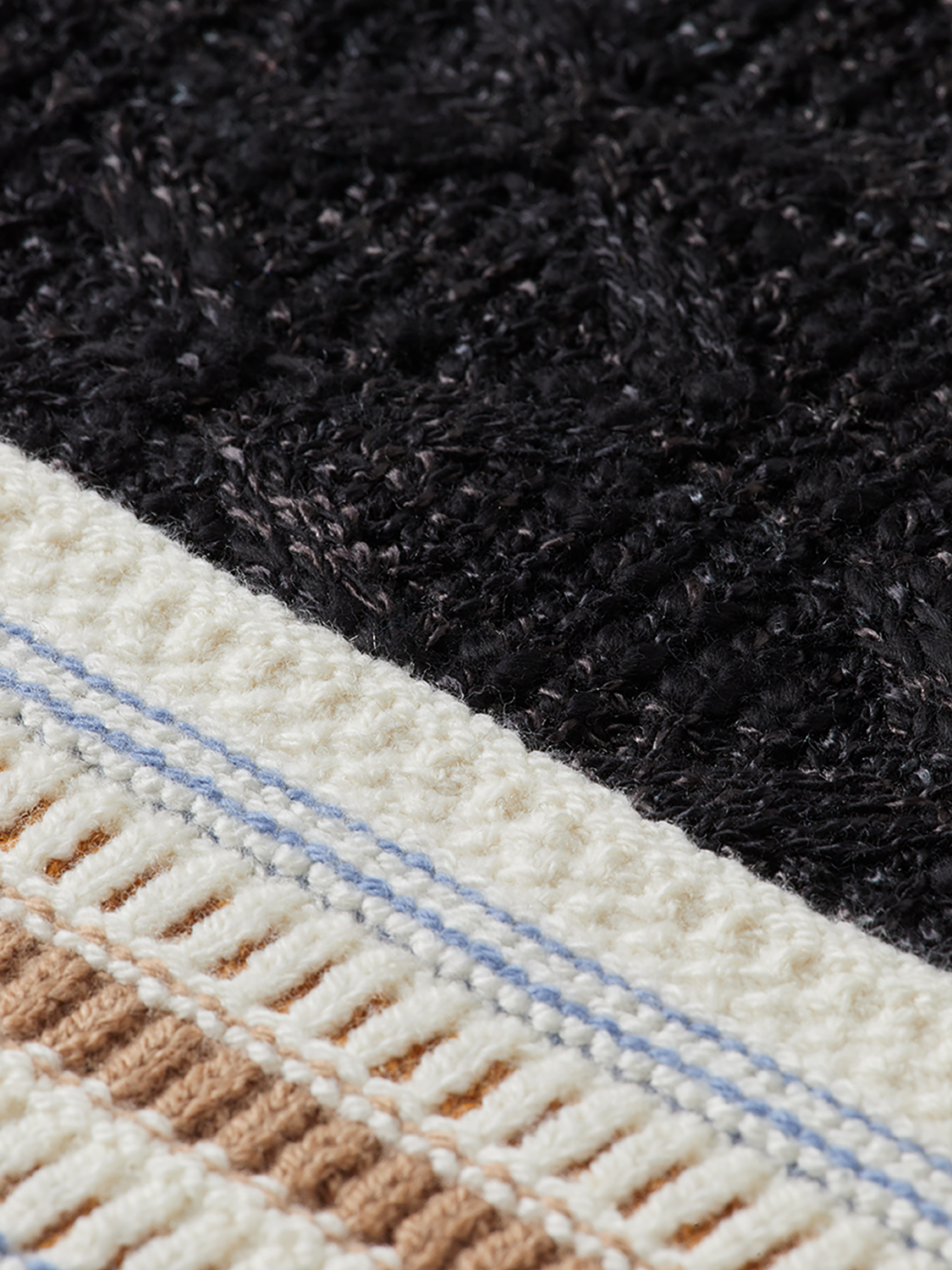 SCOTCH & SODA V-neck cable knit pullover, cozy knitwear with textured cable pattern, in a versatile style perfect for layering.