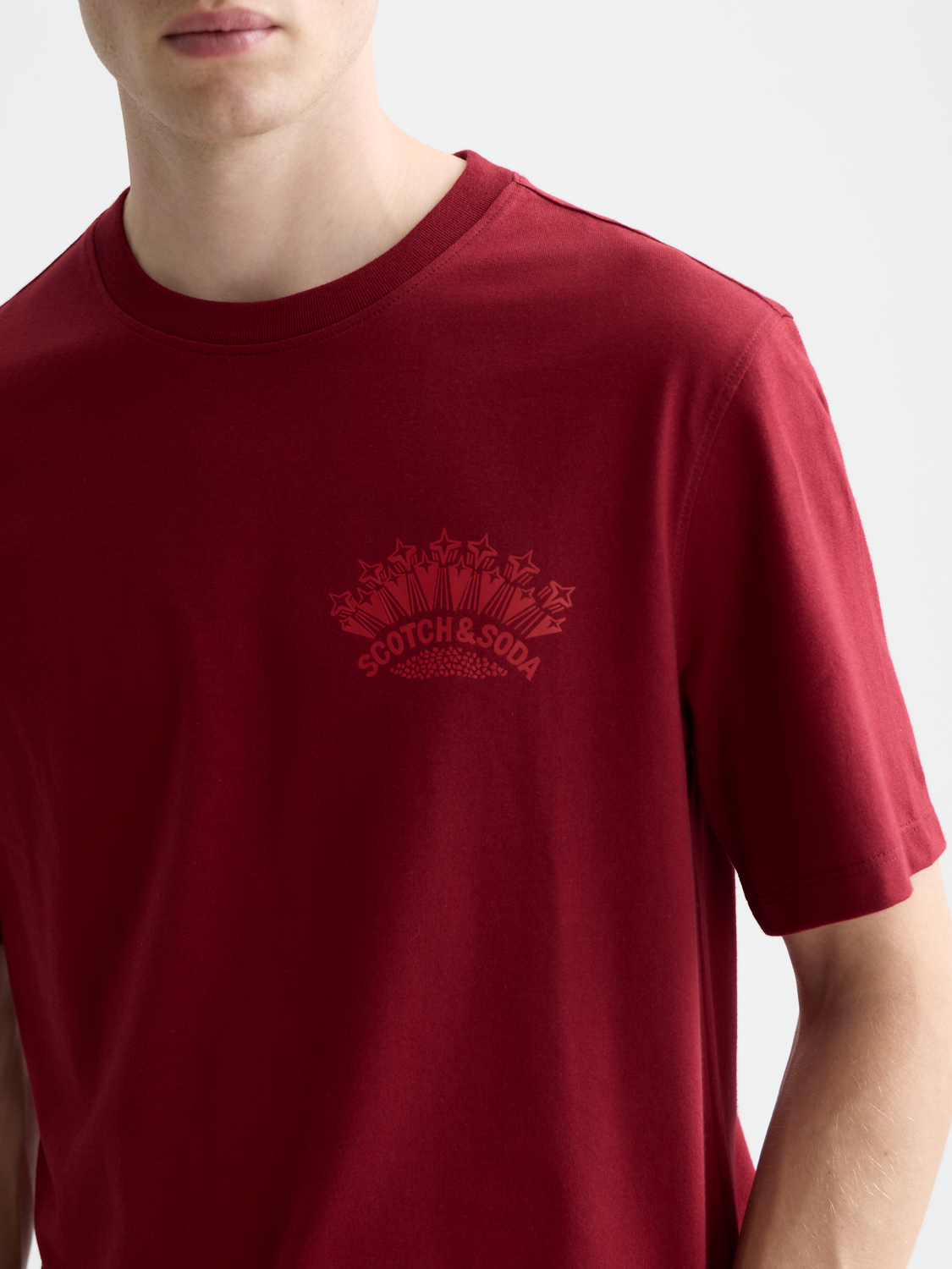 Scott & Soda Artwork T-shirt, short-sleeve tee with colorful graphic design on soft fabric, casual and stylish.