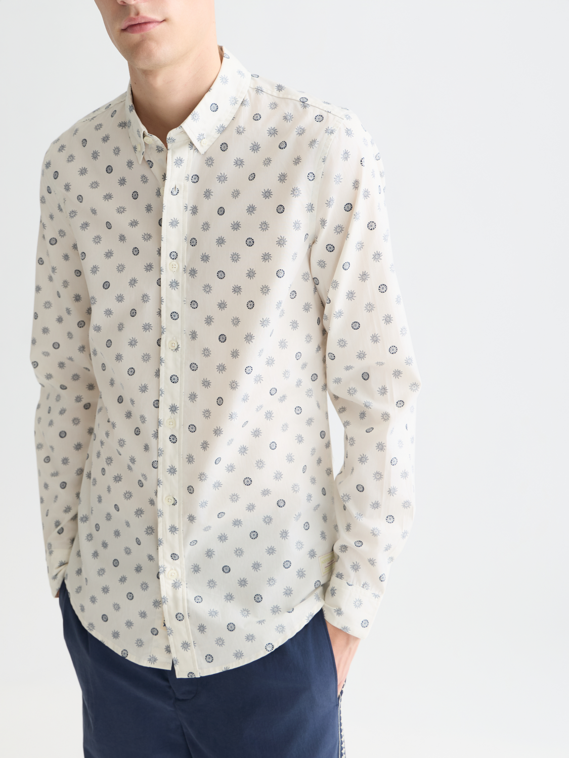 Long-sleeve printed poplin shirt by Scotch & Soda featuring a stylish pattern and classic fit.