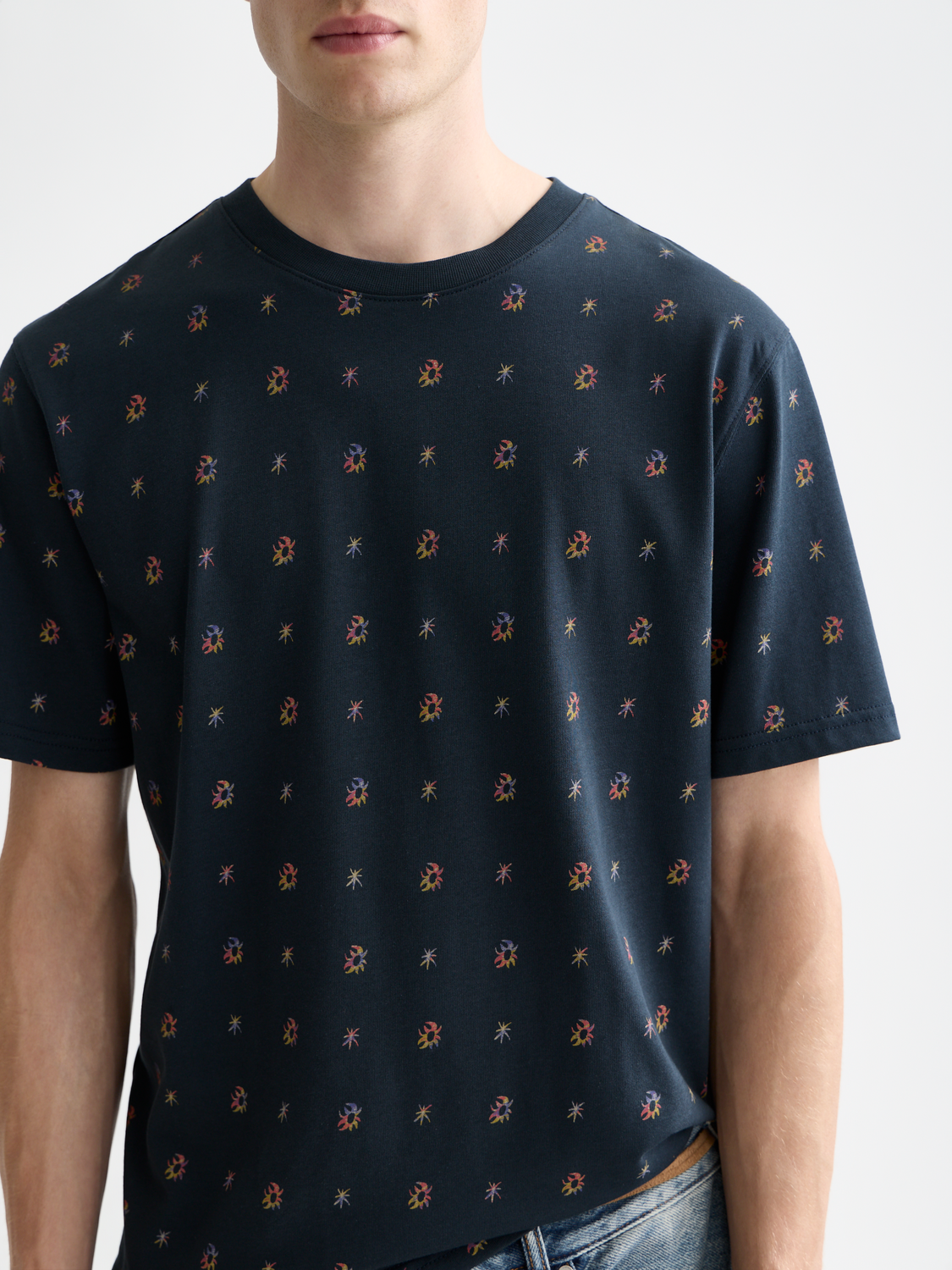 Printed Scotch & SODA short sleeve T-shirt featuring stylish design and comfortable fit, perfect for casual wear.