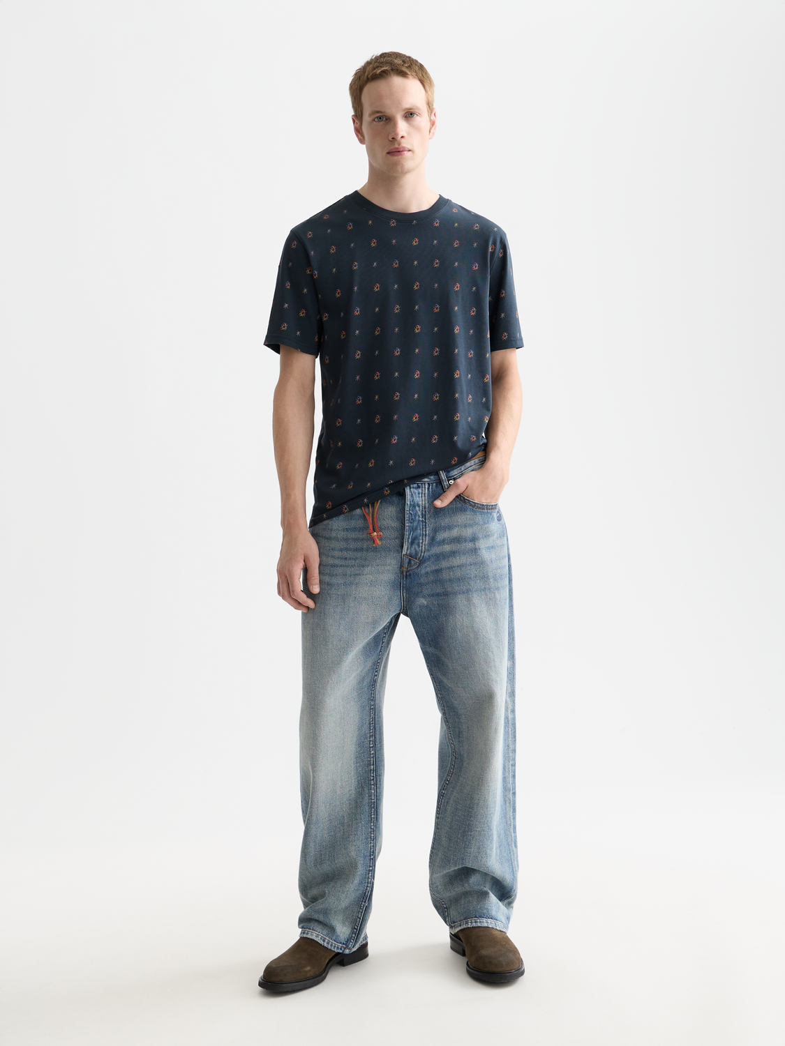 Printed SCOTCH & SODA short sleeve T-shirt with colorful graphic design on front, casual men's fashion tee.