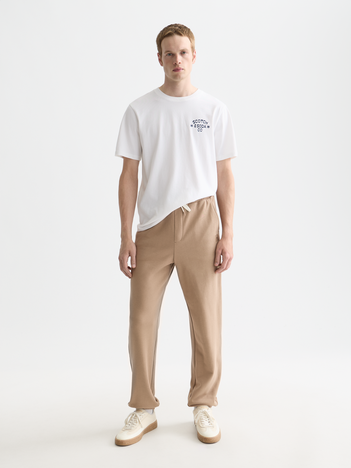 Short sleeve Scotch & Soda logo t-shirt with front graphic design, casual men's cotton tee for everyday wear.