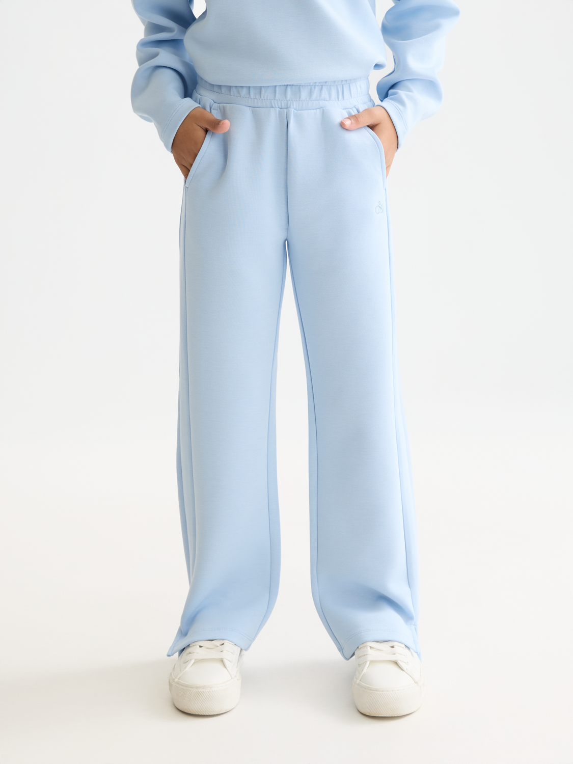 Kids logo sweatpants by Scotch & Soda featuring a comfortable fit and stylish design, shown in a front view.