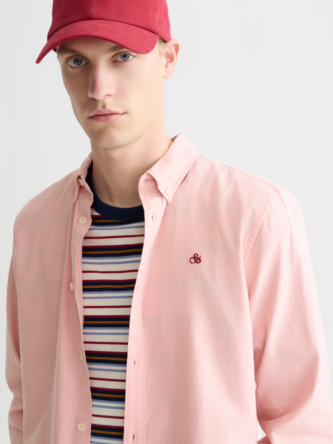 Long-sleeve Oxford shirt by Scotch & Soda, featuring classic collar and button-down front, in a stylish casual design.