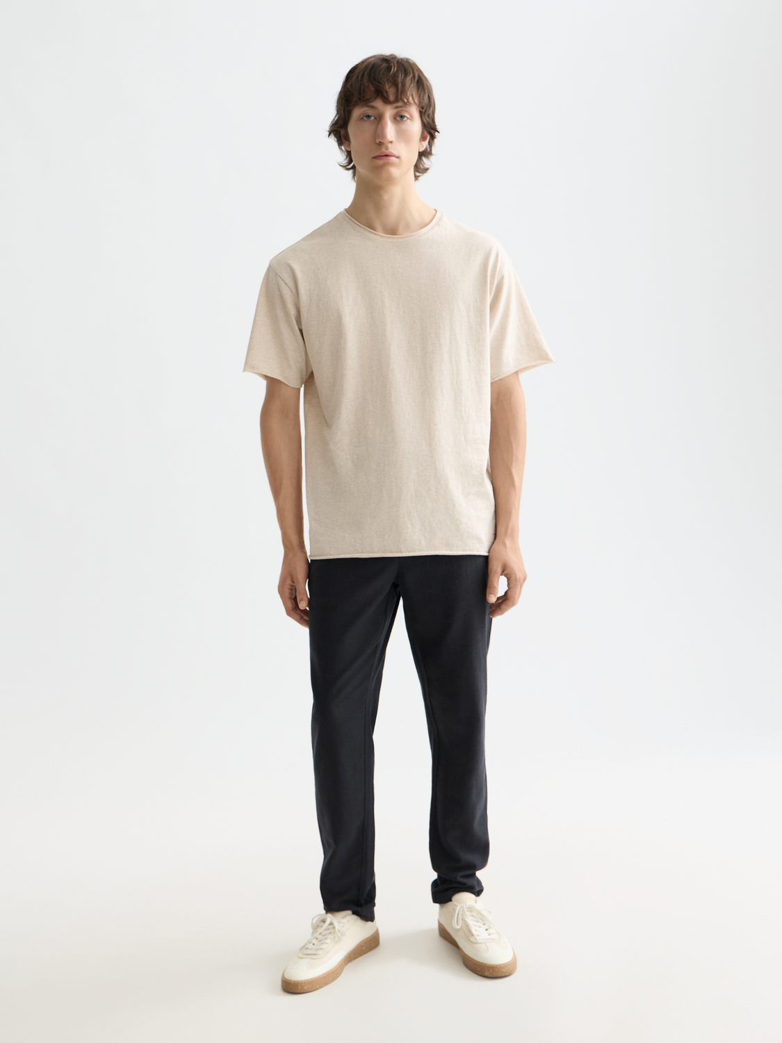 SCOTCH & SODA Warren joggers, stylish men's pants with a comfortable fit, shown in a front view.