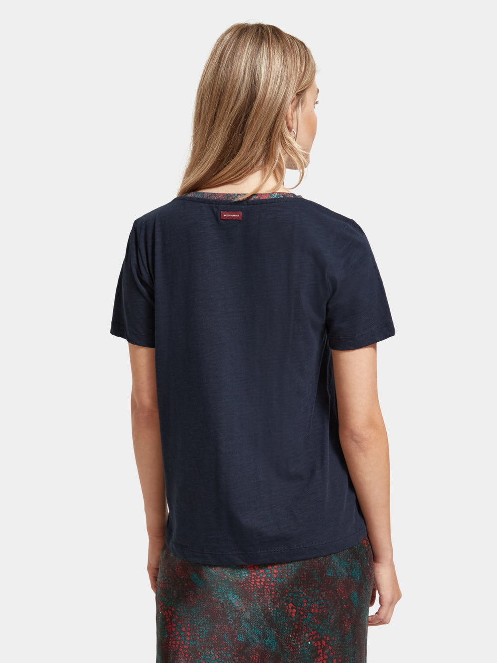 Contrast neckline v-neck t-shirt - Scotch & Soda NZ