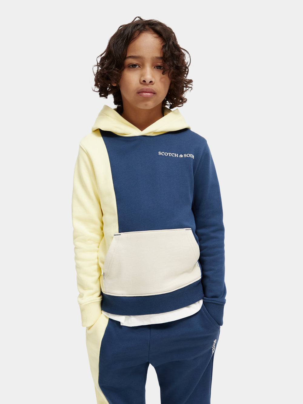 Regular-fit colourblock hoodie - Scotch & Soda NZ