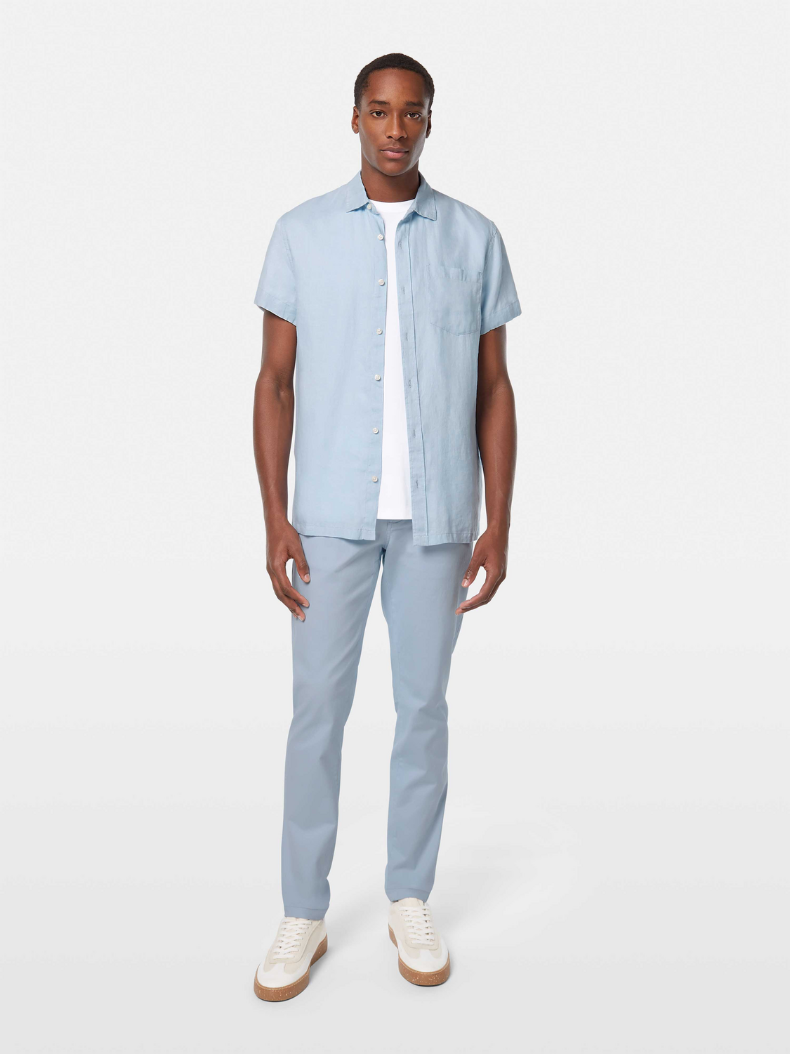 Men's short-sleeved linen shirt by Scotch & Soda, lightweight and breathable with a classic fit and button-up front.