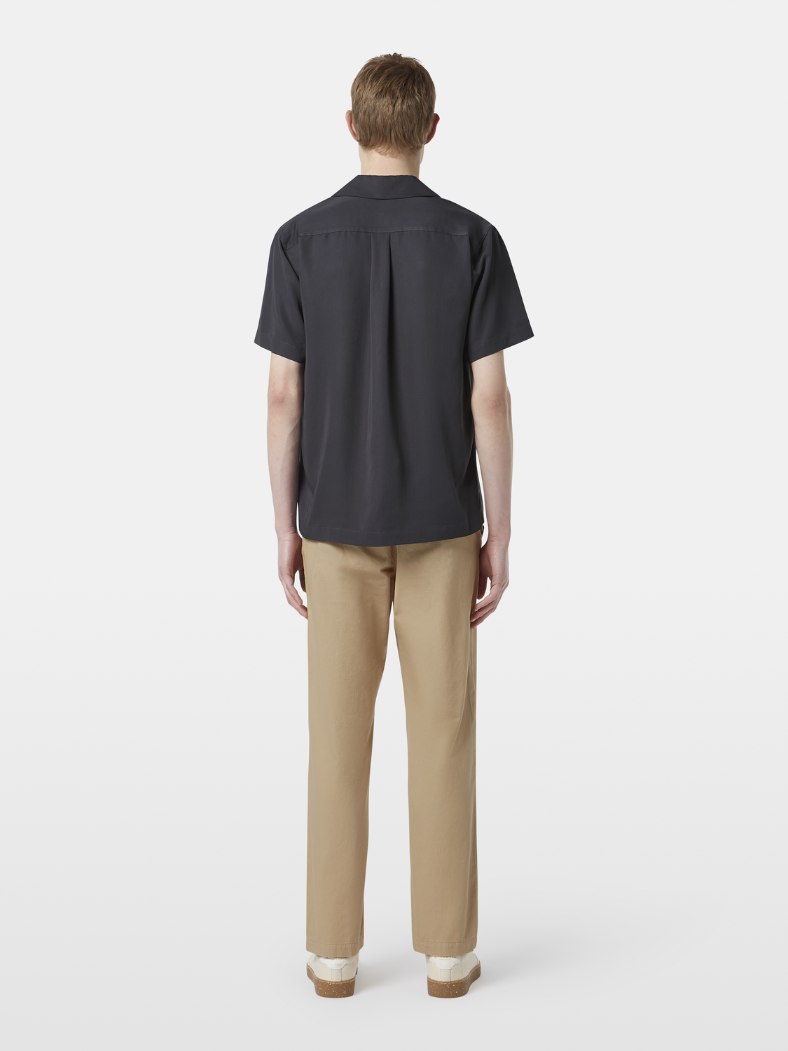 Blue Scotch & Soda sateen short-sleeved shirt with a classic collar and button front, displayed on a hanger.