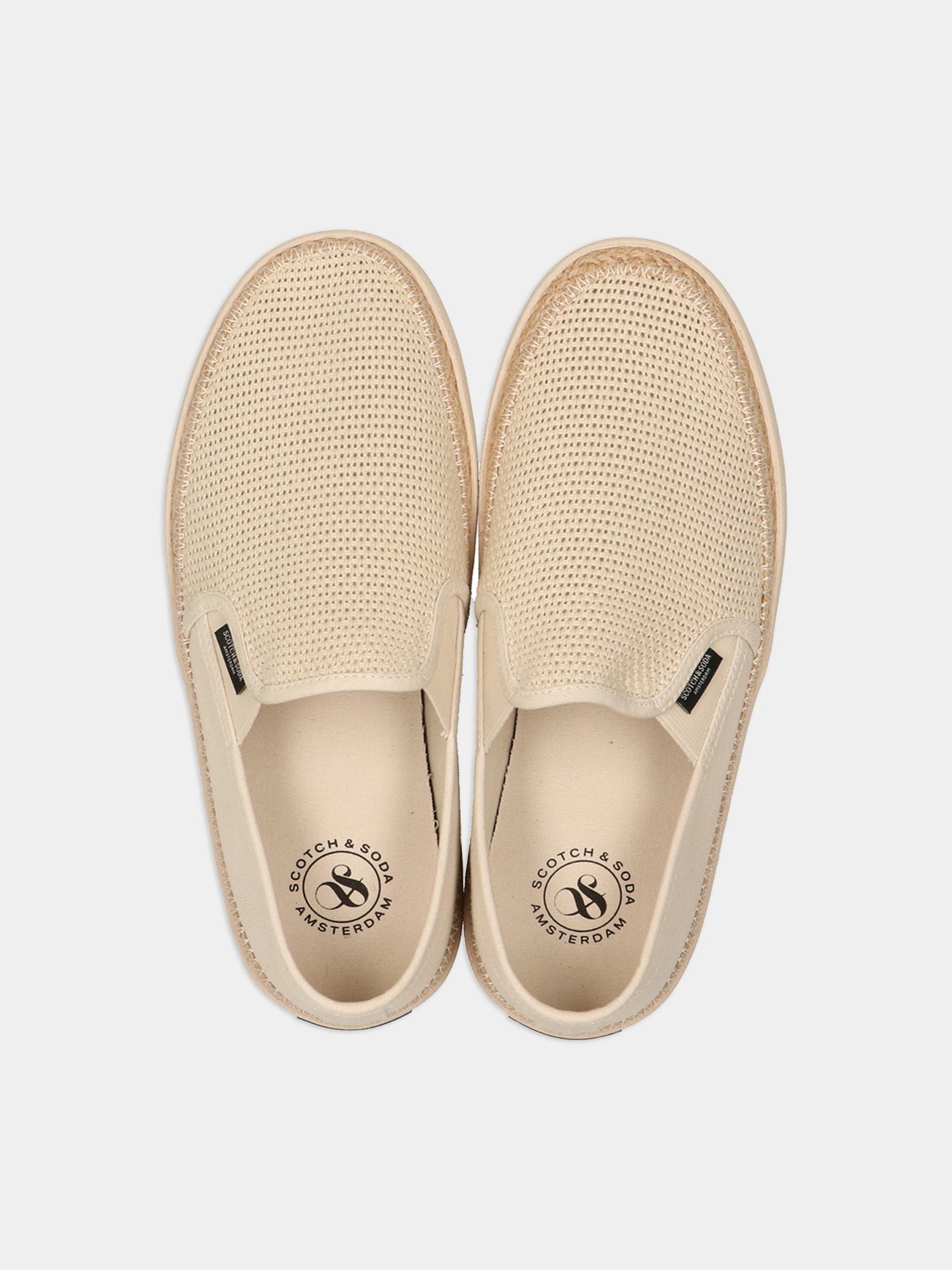 SCOTCH & SODA Izomi slip-on shoes, stylish footwear with sleek design, featuring a comfortable fit and modern look.