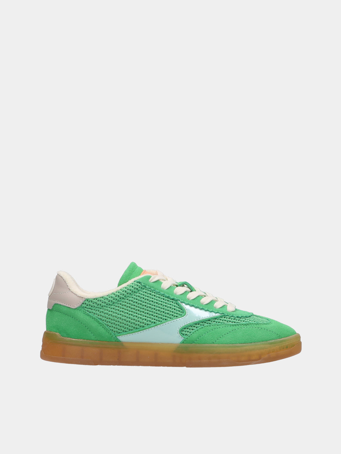 SCOTCH & SODA Nixie sneakers featuring stylish design, white laces, and casual footwear style for everyday wear