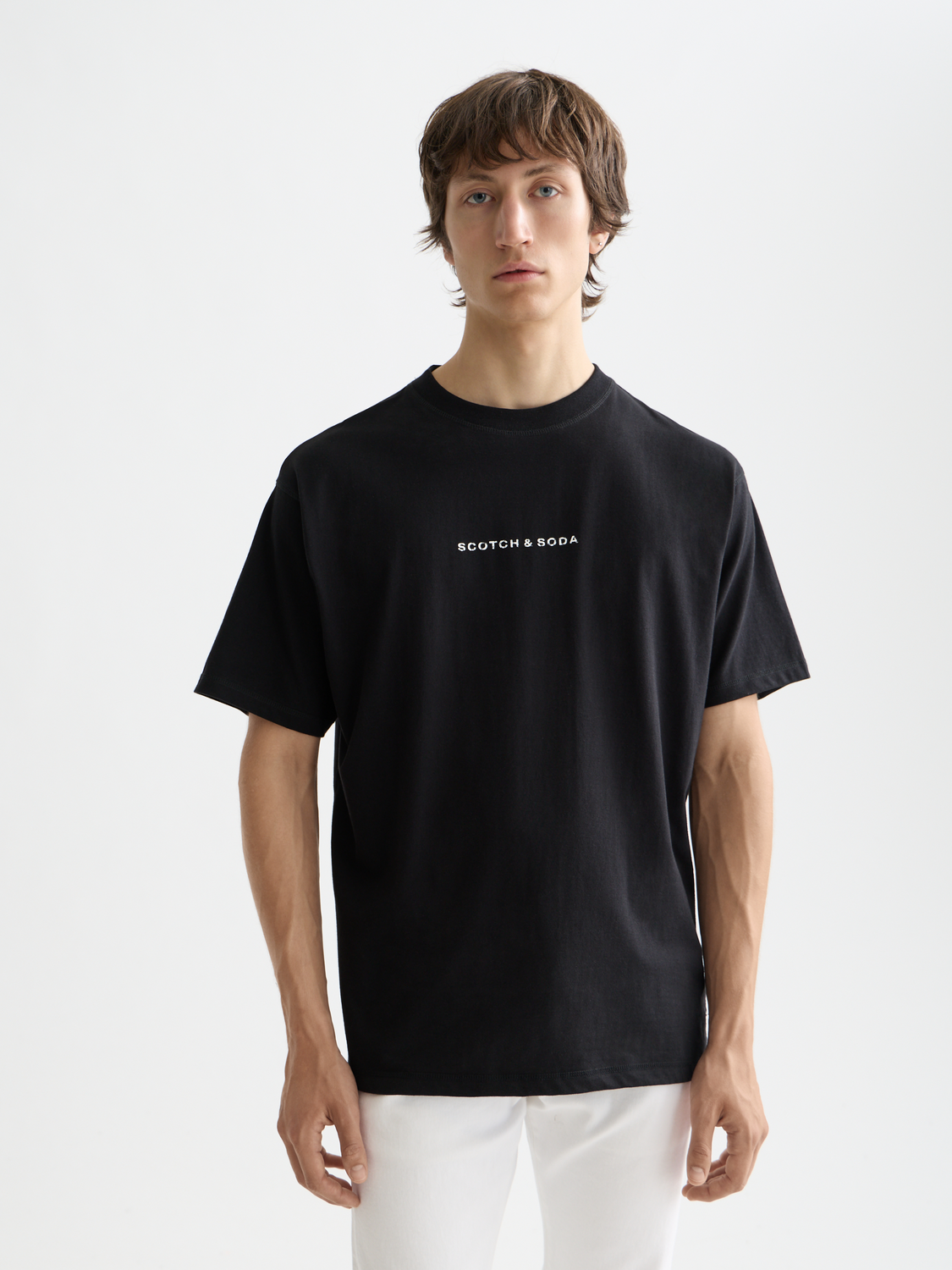 Short-sleeve Scotch & Soda logo t-shirt with a graphic front design, casual fit, and soft cotton fabric.