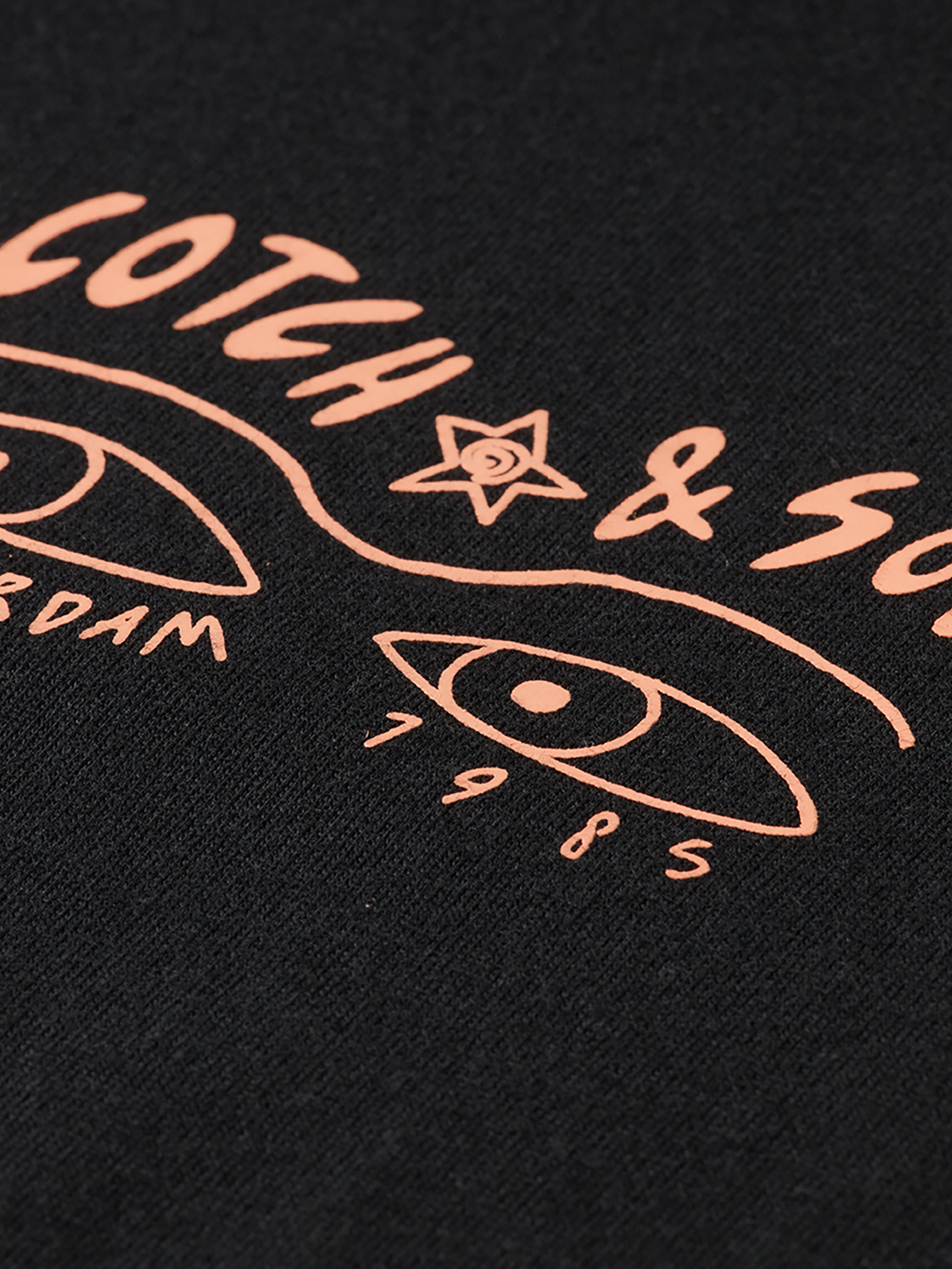 Scotch & Soda chest artwork short-sleeve T-shirt featuring a graphic design on the front, casual men's fashion tee.