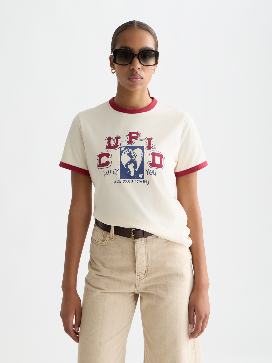 Black and white contrast binding SCOTCH & SODA short-sleeve T-shirt with a classic crew neck design.