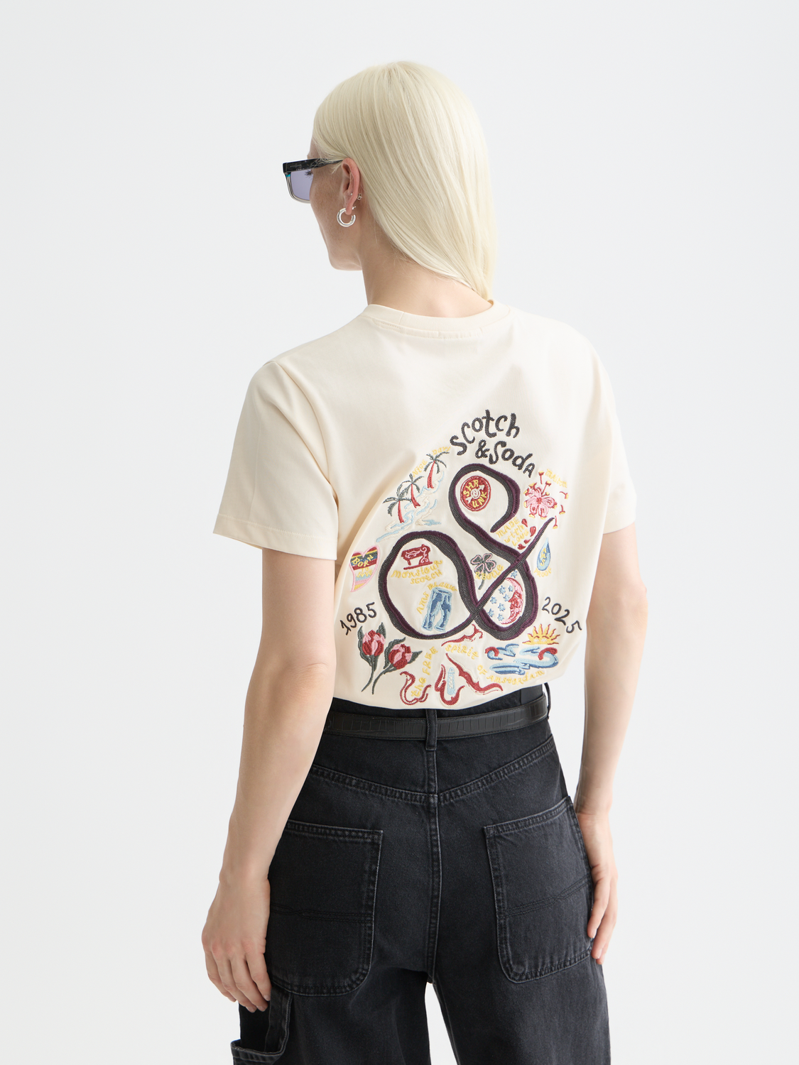 Scotch & Soda artwork regular T-shirt, short sleeve tee with graphic design, casual and stylish men's cotton T-shirt.