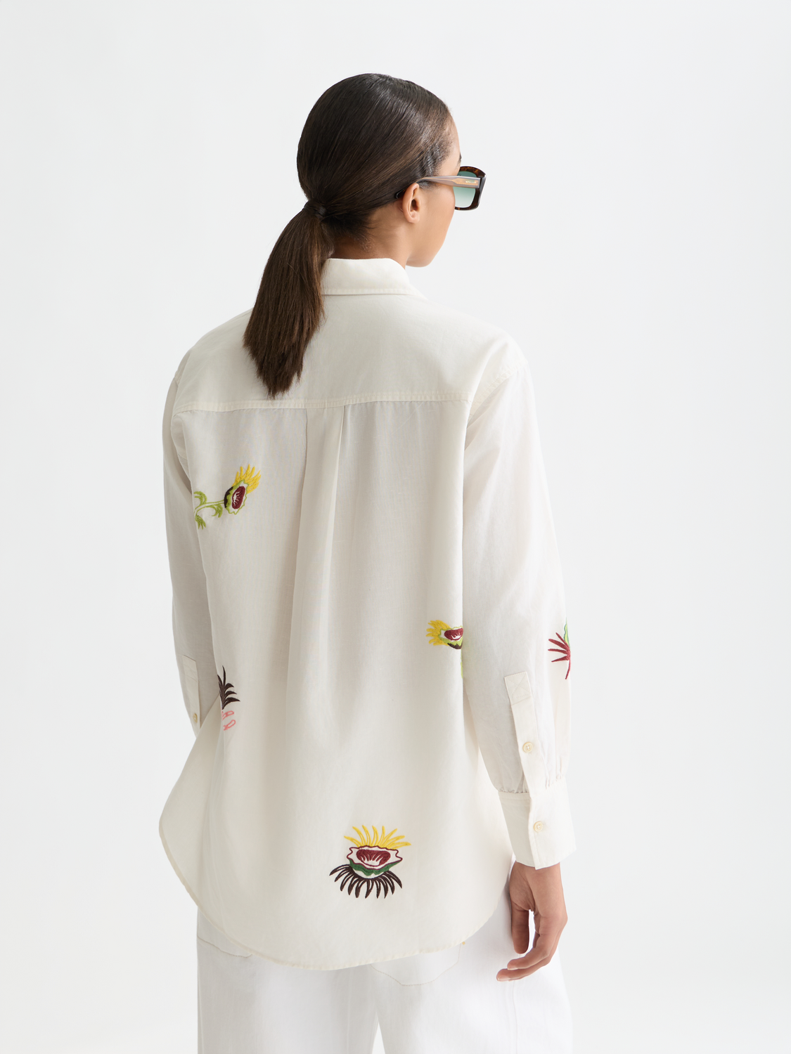 Long sleeve embroidered girlfriend shirt by Scotch & Soda featuring detailed embroidery on the back.