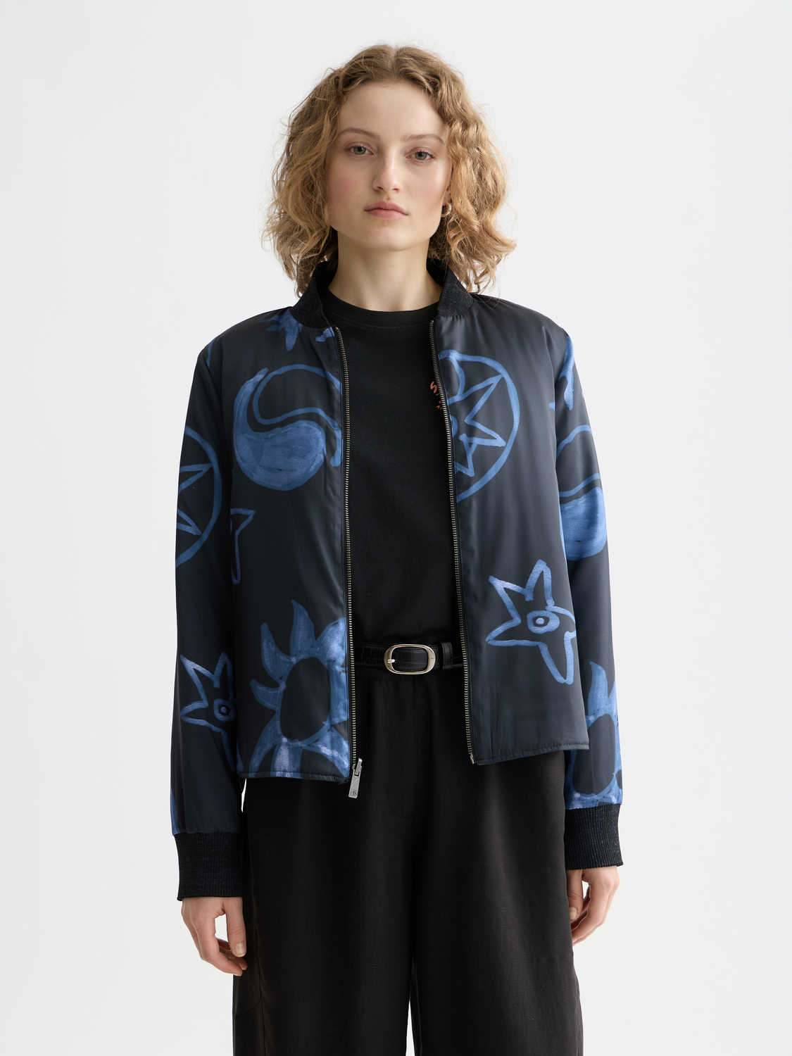 Reversible quilted bomber jacket by Scotch & Soda, featuring a stylish quilted design and versatile look for casual wear.