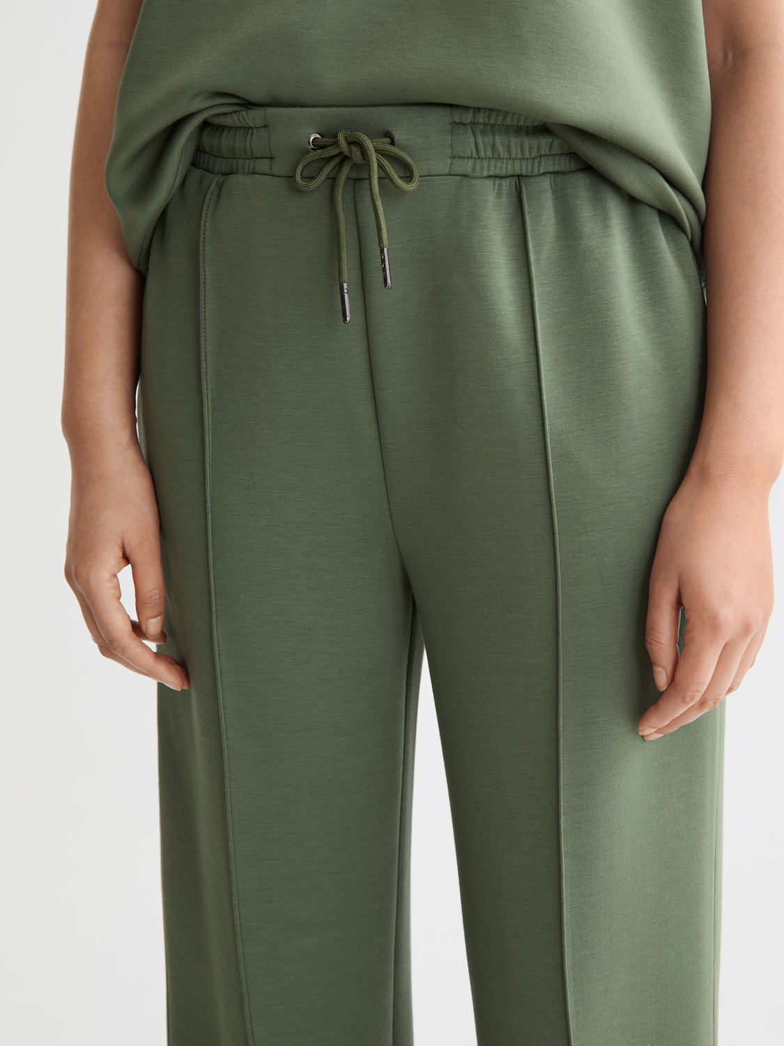 Scotch & Soda modal sweatpants in soft fabric, featuring a relaxed fit with elastic waistband and casual style.