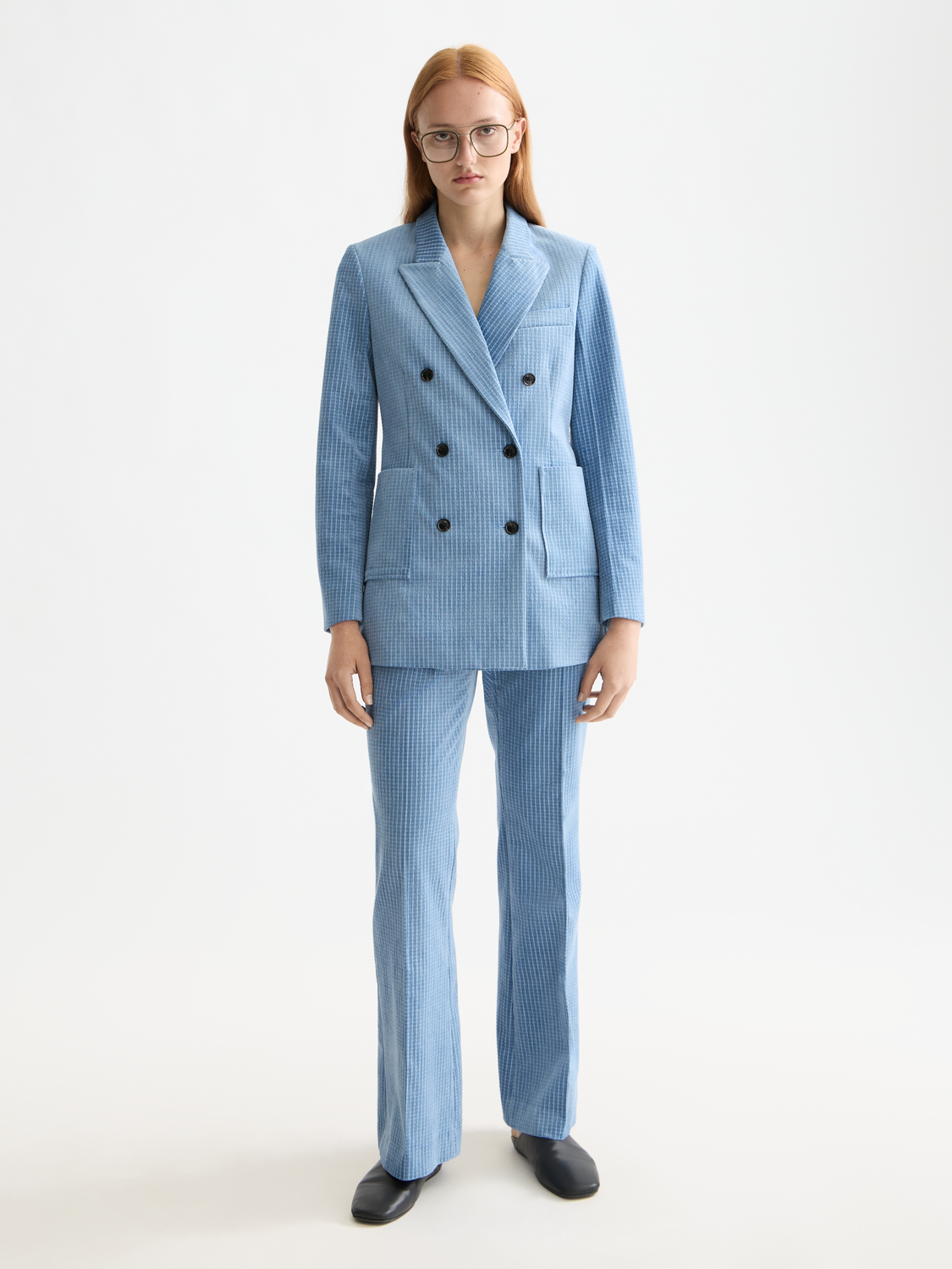 Violet Scotch & Soda kick flare pants with high waist and wide leg silhouette, shown on a model against a neutral background.