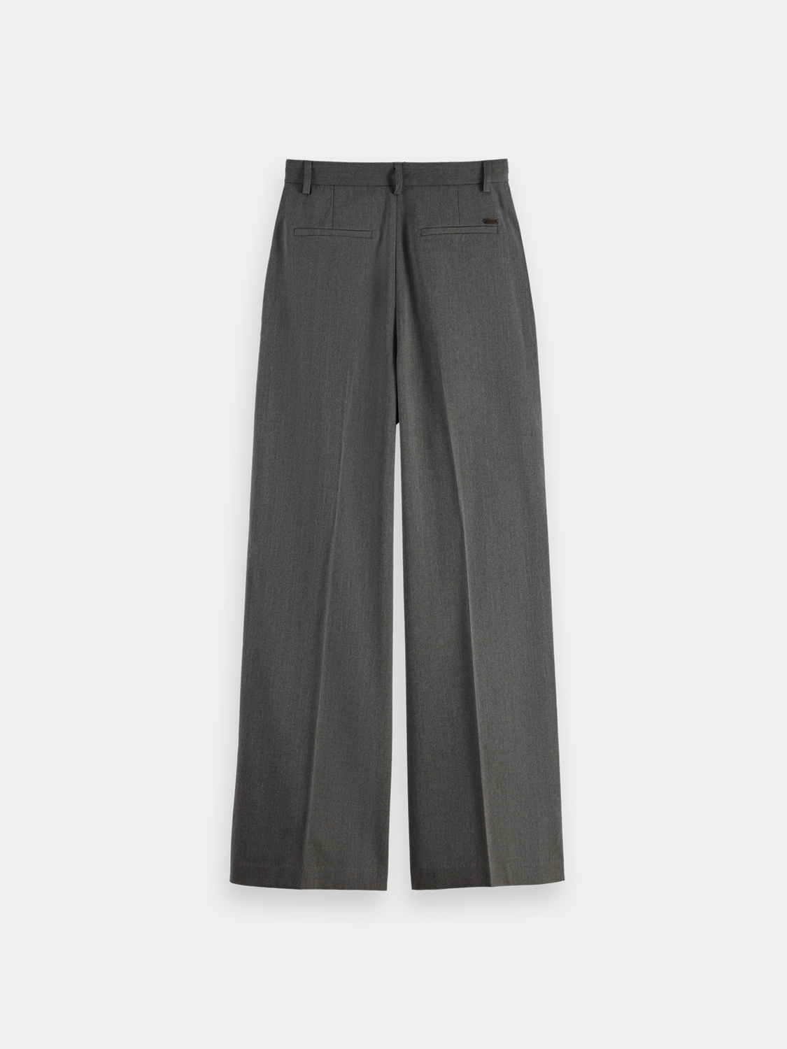 Wide-fit rose-colored pants by Scotch & Soda, featuring a relaxed style and tailored waistband, displayed on a neutral background.