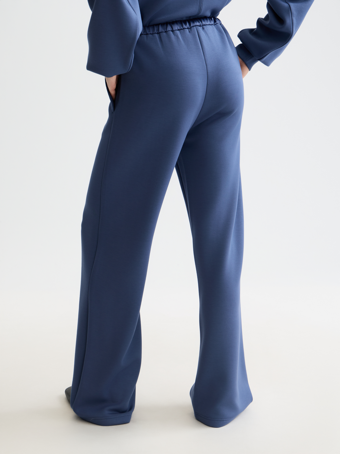 Gray Scotch & Soda modal sweatpants with a relaxed fit shown from the back view. Comfortable casual loungewear for everyday wear.