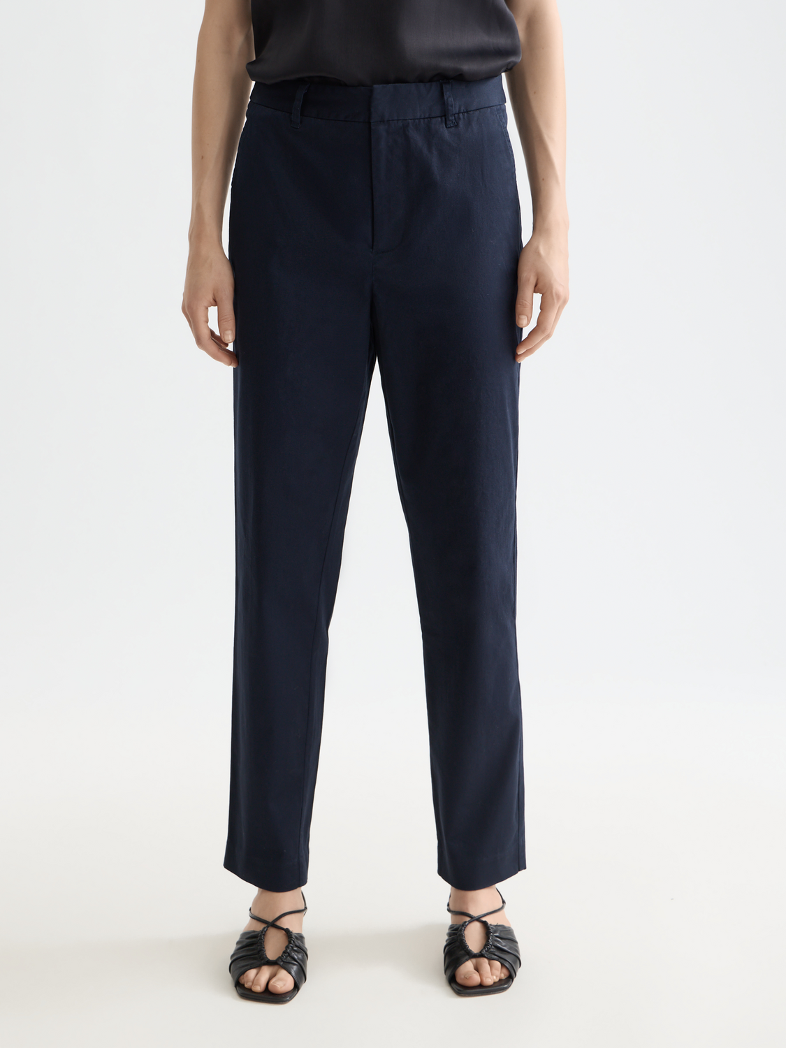 Scotch & Soda Abbott tapered chinos for men, showing front view with classic fit and neutral color fabric.