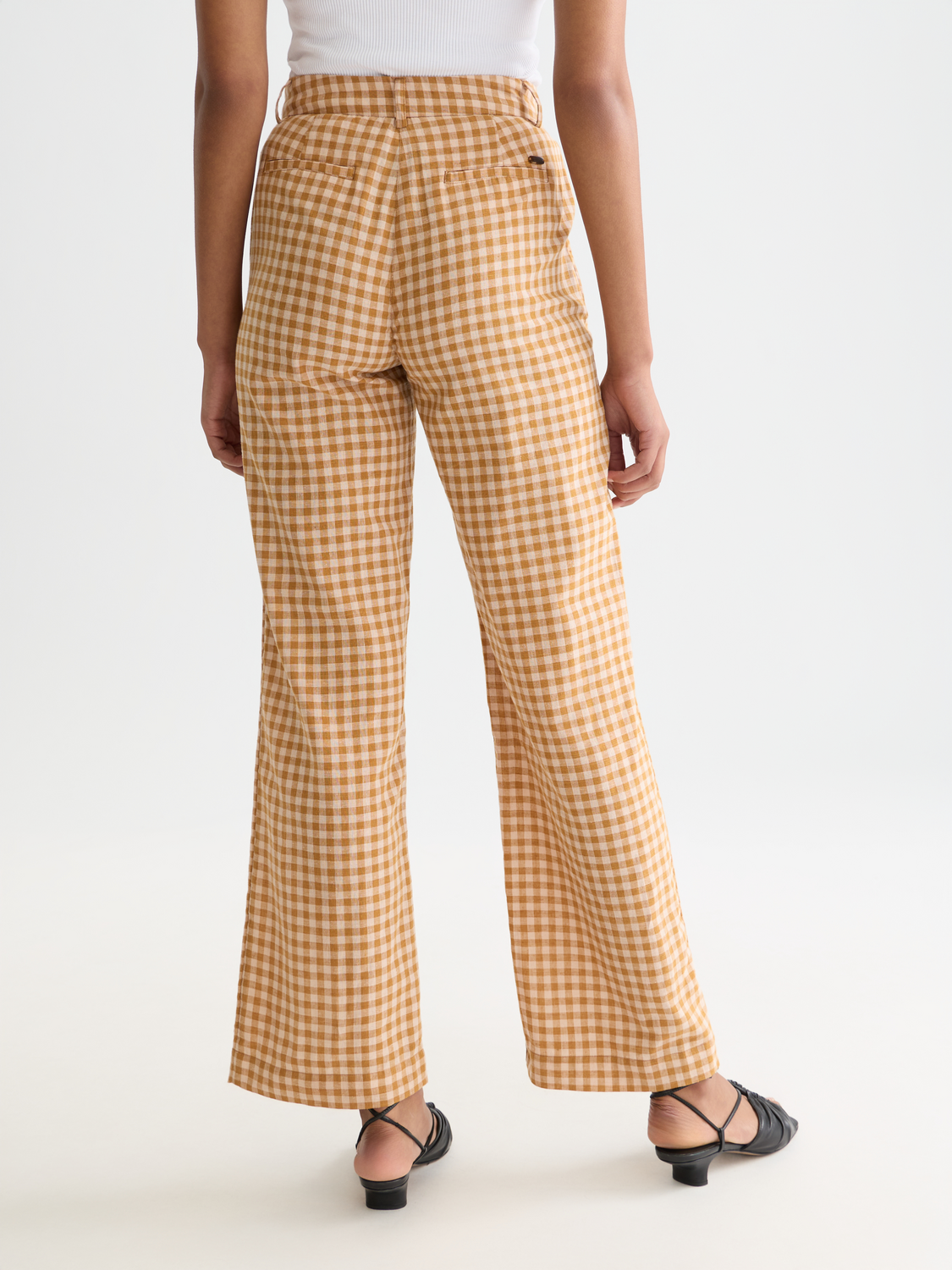 Wide-fit Edie pants by Scotch & Soda, featuring a relaxed silhouette and stylish back detail in a versatile design.