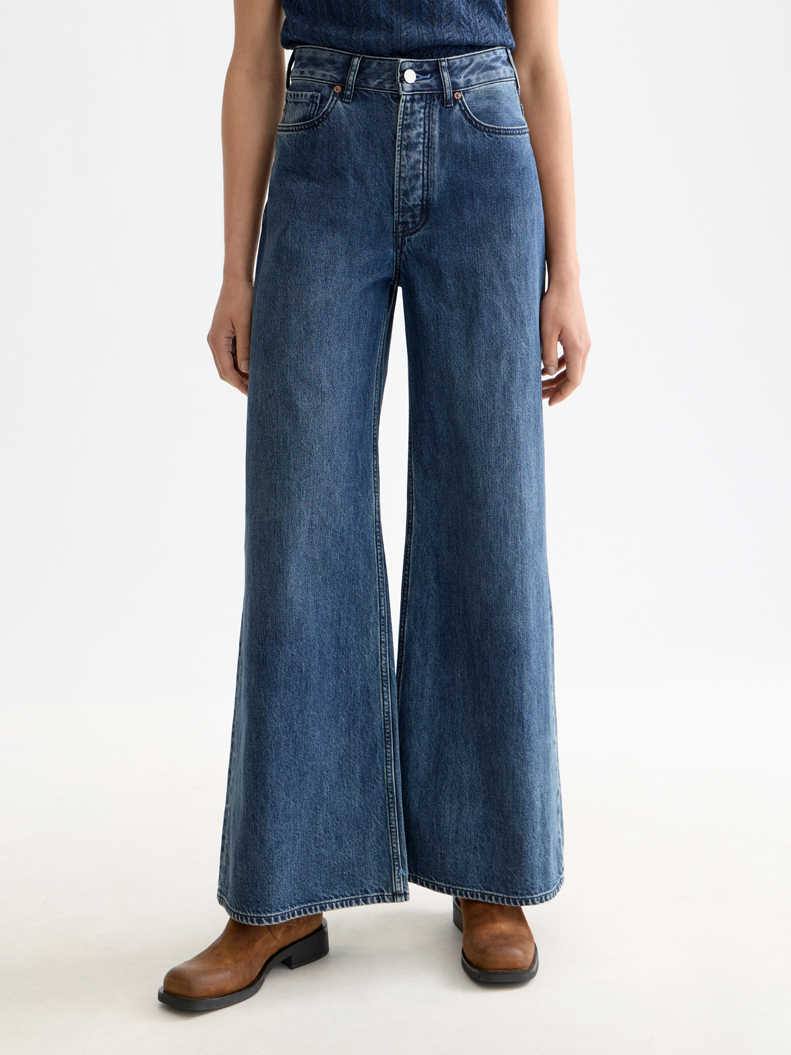 Wave wide-fit denim jeans by Scotch & Soda, showing a relaxed fit with a stylish wash and classic five-pocket design.