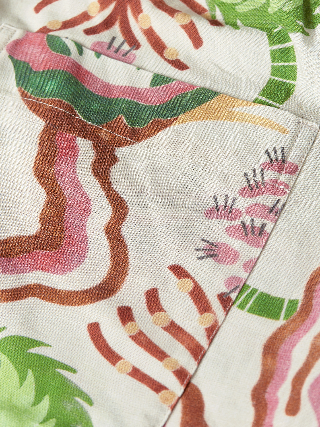 Cotton-linen shorts by Scotch & Soda featuring a relaxed fit and classic design, shown in a neutral color.